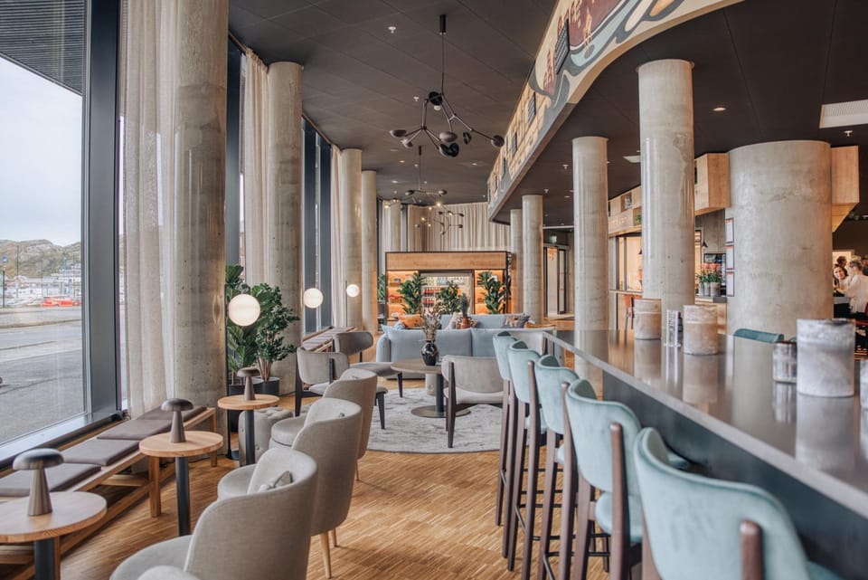 Bar/lounge