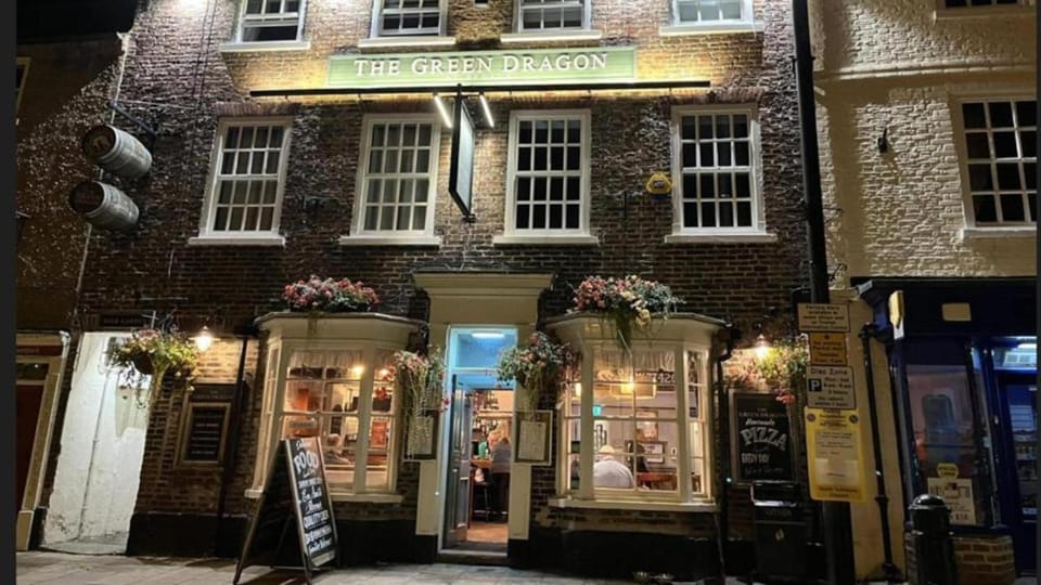 The Green Dragon Inn in Bedale Beck