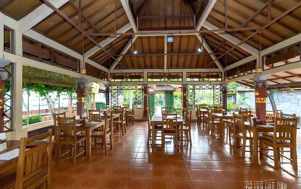 Lovina Beach Hotel Hotel in Bali
