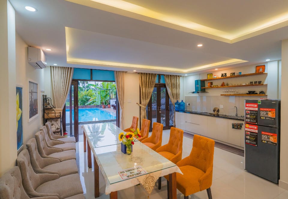 Villa 6 Bedrooms swimming pool near Hoi An Old Town Apartment hotel in Hoi An