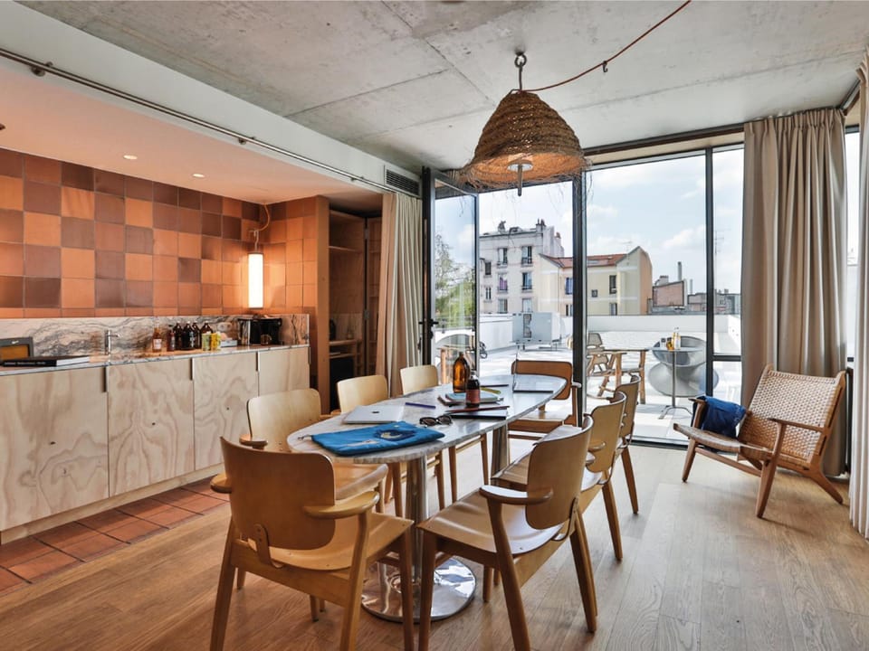 MOB House Hotel in Saint-Denis, France