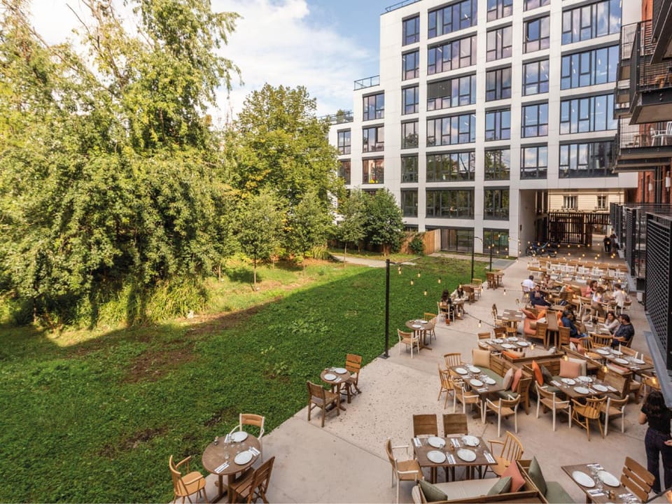 MOB House Hotel in Saint-Denis, France