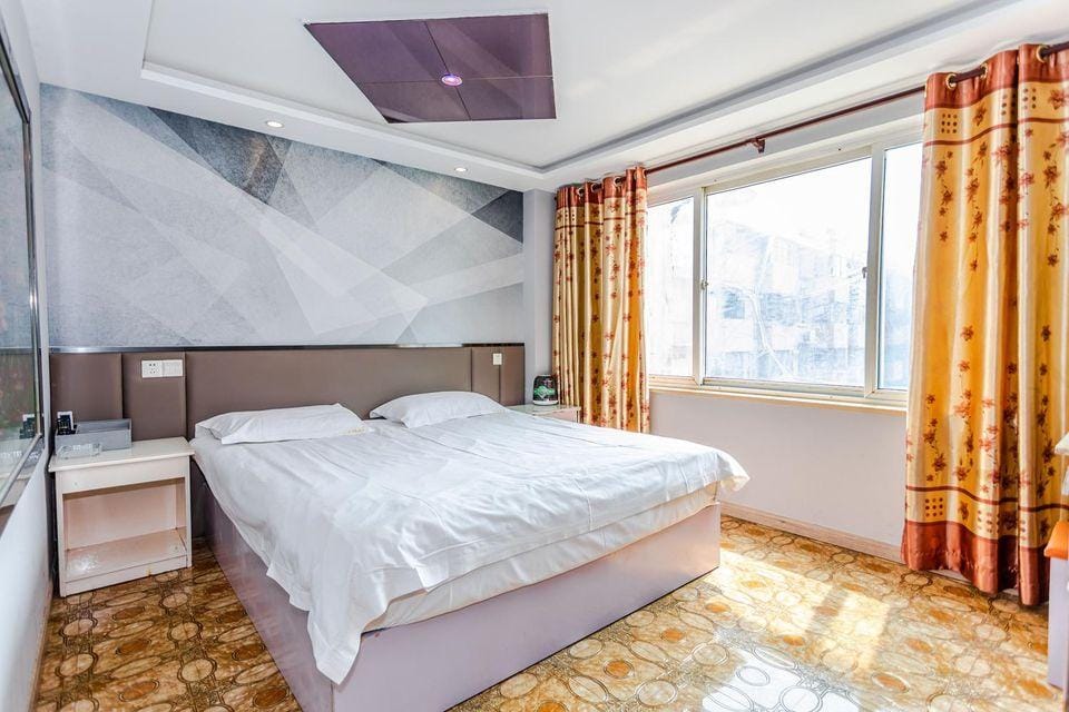100 Inn Liangpin Hotel (Kunshan Exhibition Center) Hotel in Shanghai