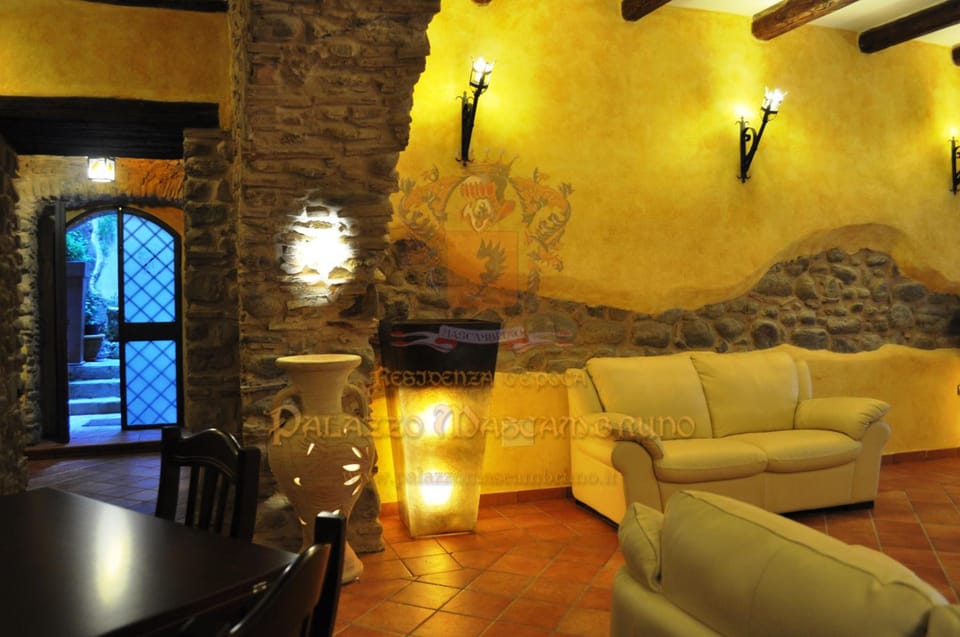 Palazzo Mascambruno B&B Apartment hotel in Calabria