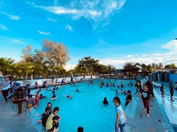 OYO 90410 D'Geting Beach Resort Hotel in Malaysia
