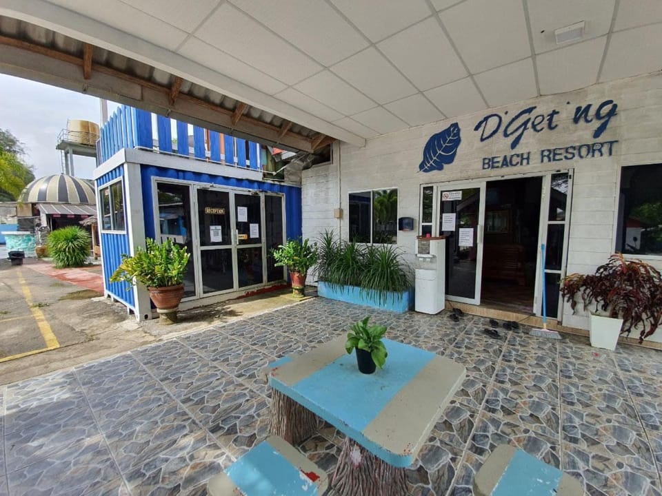 OYO 90410 D'Geting Beach Resort Hotel in Malaysia