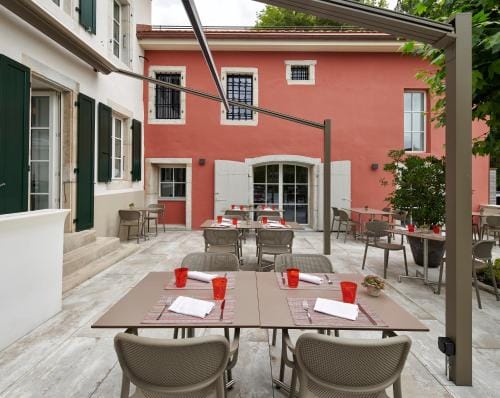 Auberge La Croix-Blanche Hotel in Canton of Vaud