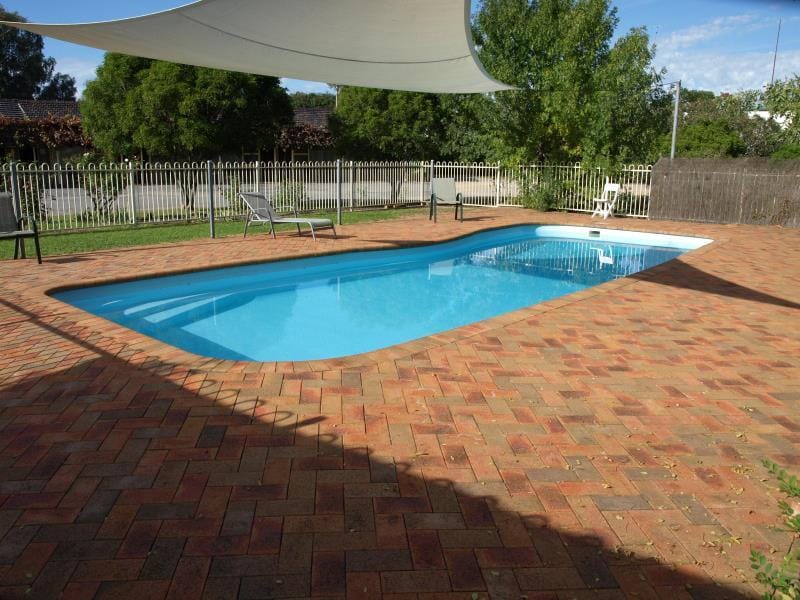 Civic Motor Inn Inn in Cowra