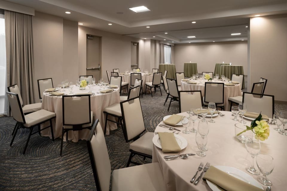 Courtyard by Marriott San Francisco Airport Burlingame Hotel in Burlingame