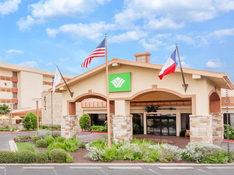 Wyndham Garden Austin Hotel in Austin
