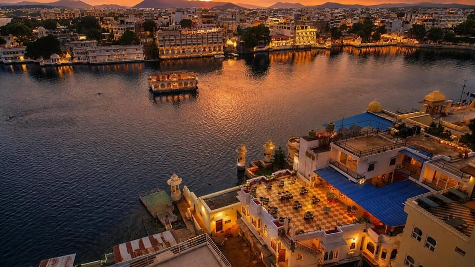 Hotel Devraj Niwas on Lake Pichola Udaipur Hotel in Udaipur