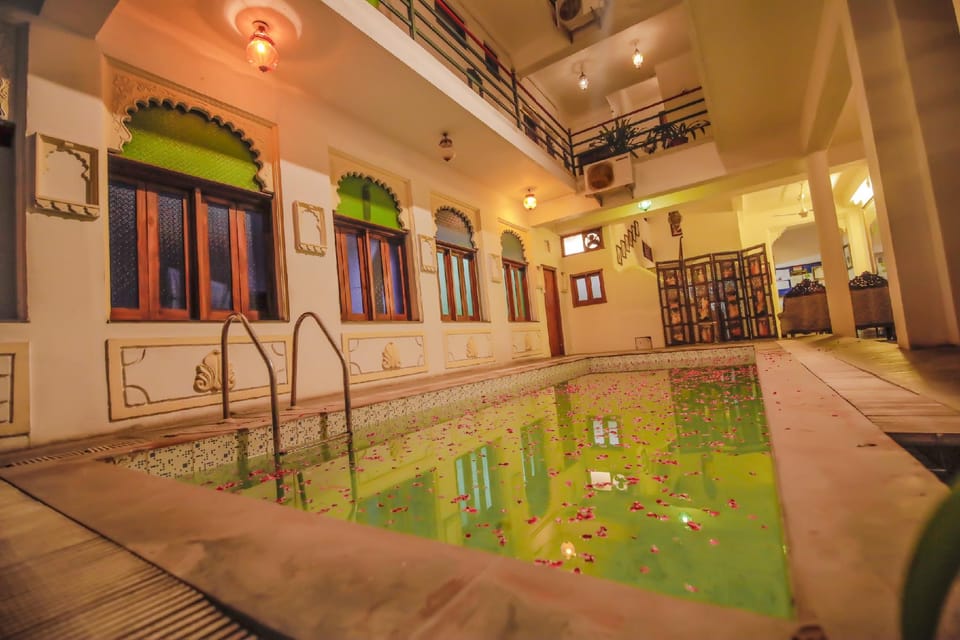 Hotel Devraj Niwas on Lake Pichola Udaipur Hotel in Udaipur