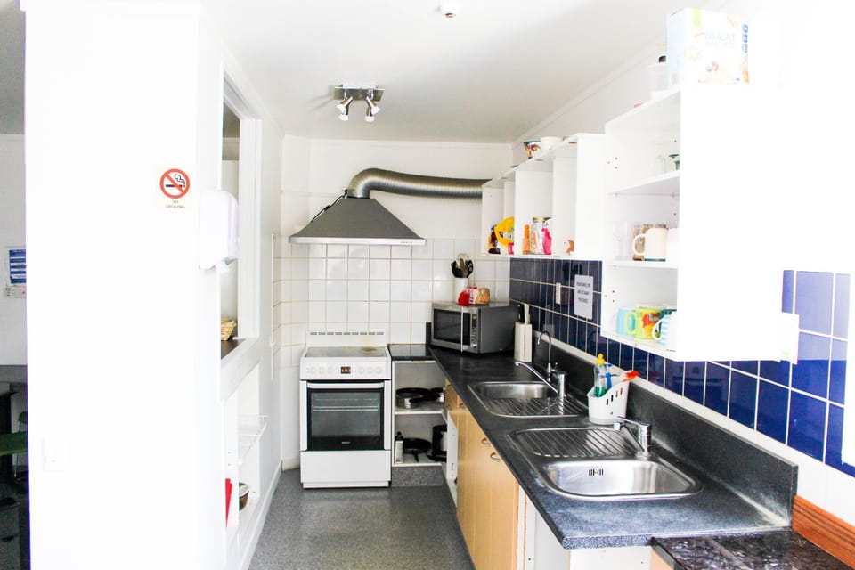 Microtel Backpackers Hostel in Hamilton