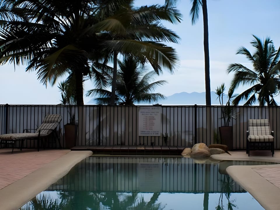 Rose Bay Resort Motel in Bowen