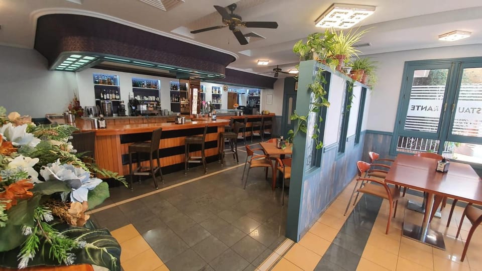 Bar/lounge