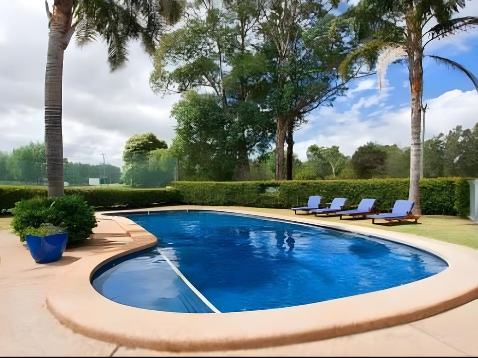 Hive Hotel Motel in Moruya