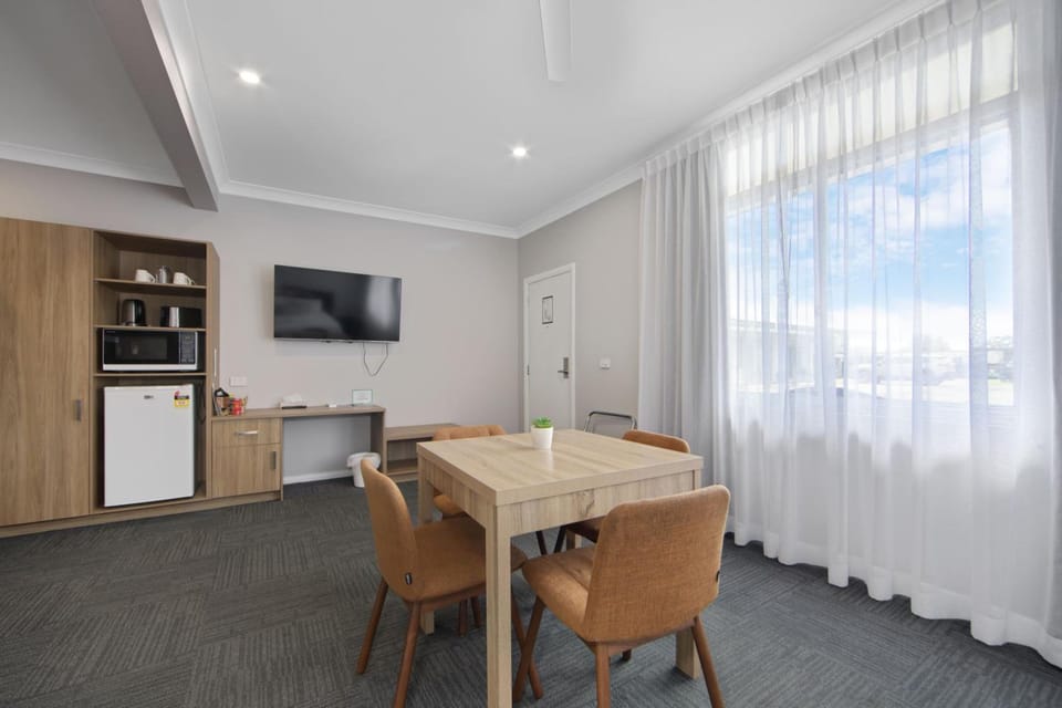 Hive Hotel Motel in Moruya