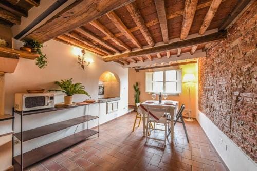 Micheli Suite Anfiteatro Square Hotel in Capannori