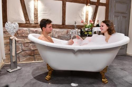 digitales Event & Hochzeitshotel Zum grunen Baum Hotel in Plauen