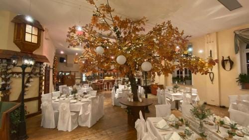 digitales Event & Hochzeitshotel Zum grunen Baum Hotel in Plauen
