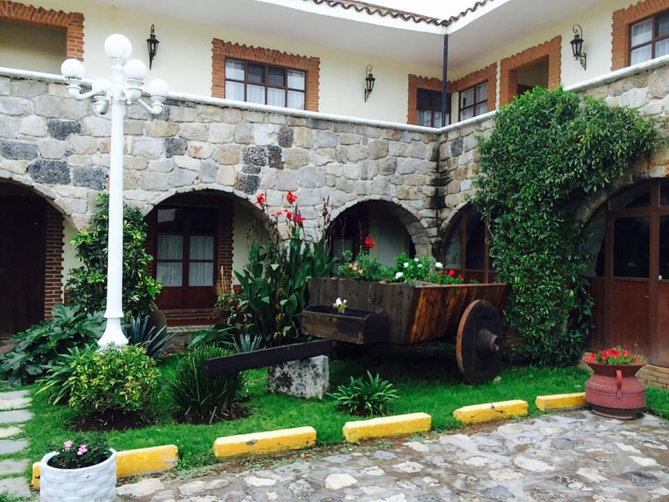 Villa Caltengo Hotel in Hidalgo, Mexico