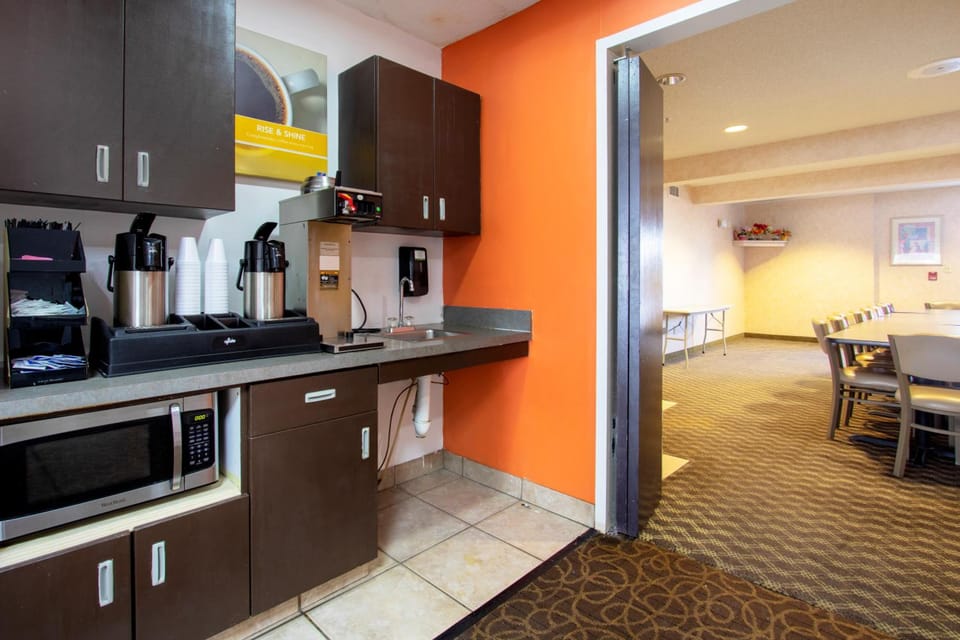 Motel 6 El Paso, TX - Southeast Hotel in El Paso