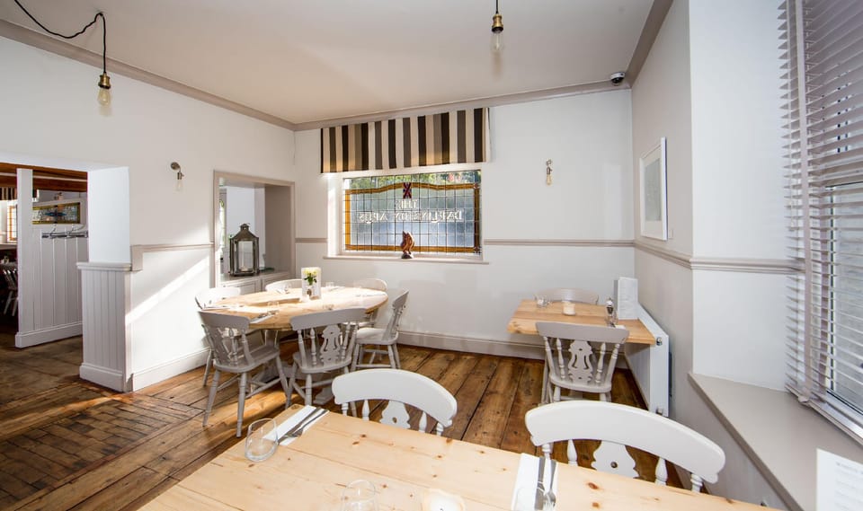 Darlington Arms by the airport - Free parking Inn in England