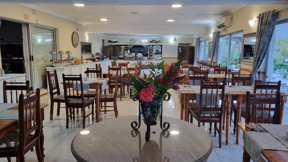 Old Mill Lodge , Working Ostrich Farm and Restaurant Apartment hotel in Western Cape