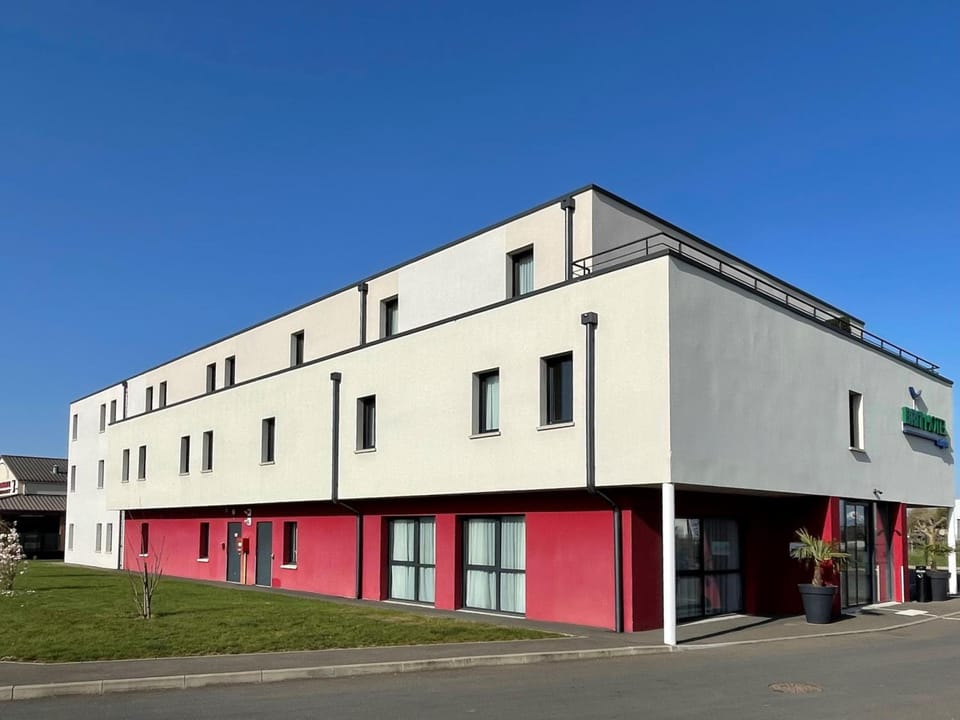 Brit Hotel Confort Loches Hotel in Loches