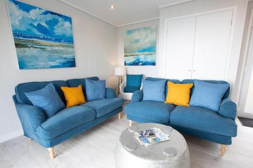 Sea View Snugs at Laggan Resort in England