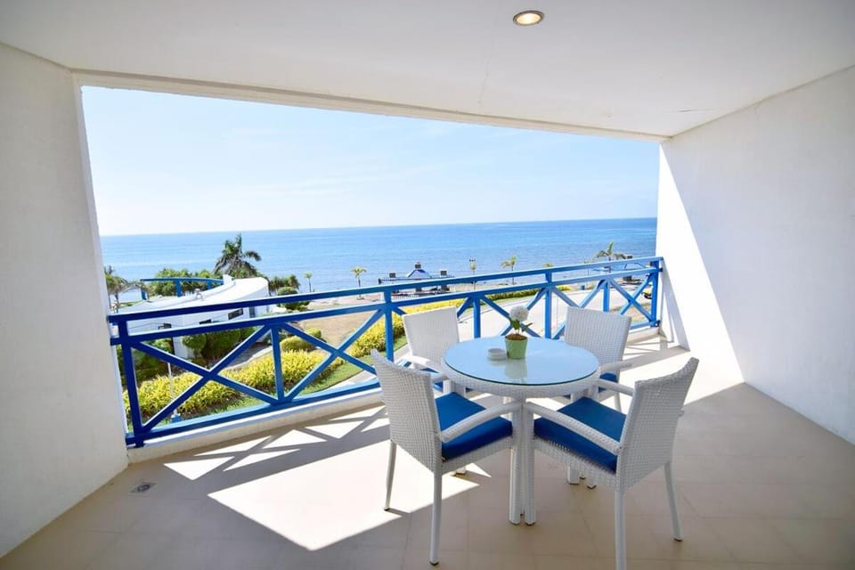 Thunderbird Resorts - Poro Point Resort in La Union