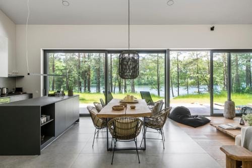 The Lake - Waterfront Villas Retreat Hotel in Vilnius County, Lithuania