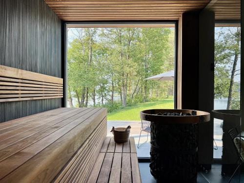 The Lake - Waterfront Villas Retreat Hotel in Vilnius County, Lithuania