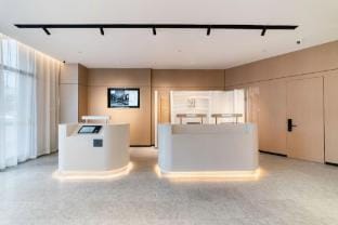 Hello Hotel (Hangzhou Fuyang Wildlife Park store) Hotel in Hangzhou