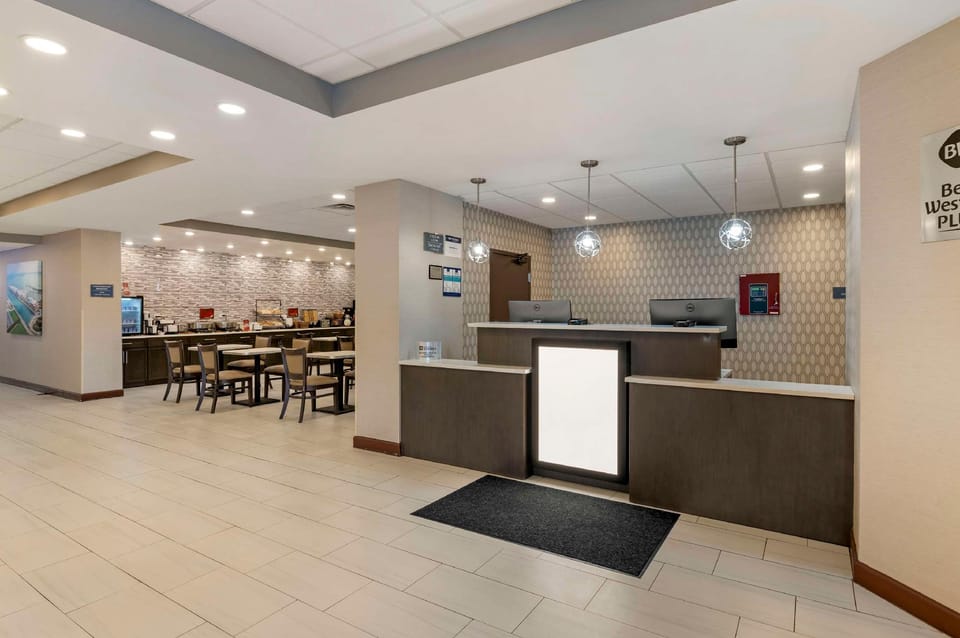 Best Western Plus South Holland/Chicago Southland Hotel in East Hazel Crest