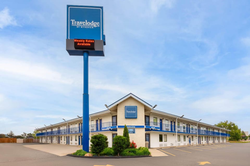 Travelodge by Wyndham Madison Heights MI Hotel in Madison Heights