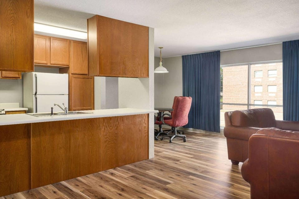 AmericInn by Wyndham Branson & Conference Center Hotel in Branson