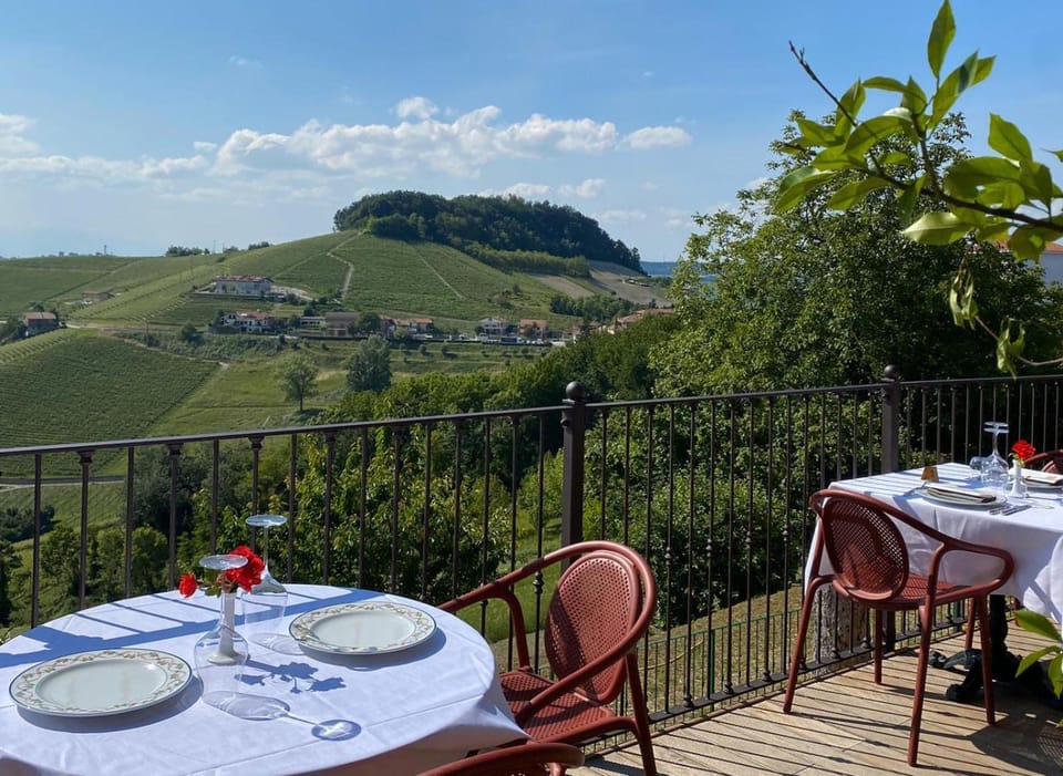 Felicin - Ristorante Albergo "Dimora Storica" Hotel in Monforte d'Alba