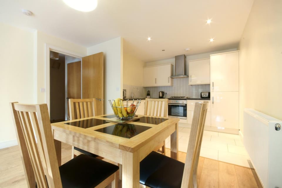 Lodge Drive Apartments Apartment hotel in London