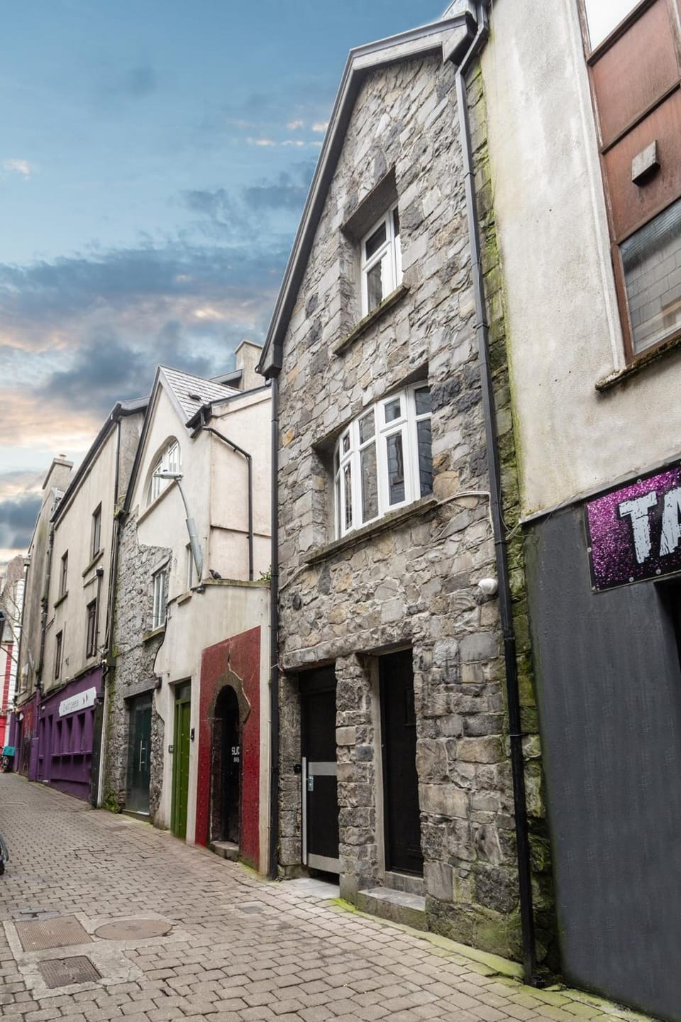 The Snug Townhouse Hotel in Galway