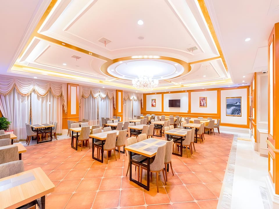 Vienna Hotel Shanghai Gucun Park Hotel in Shanghai