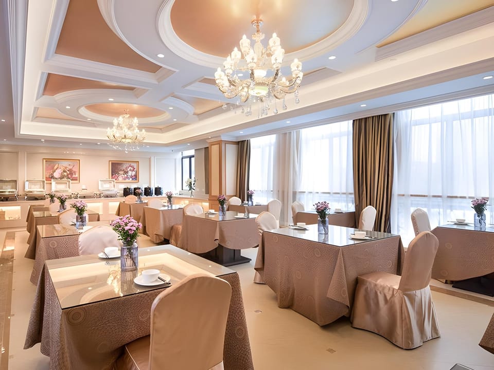 Vienna Hotel Zhejiang Jinhua Jinyuhuayuan Hotel in Zhejiang