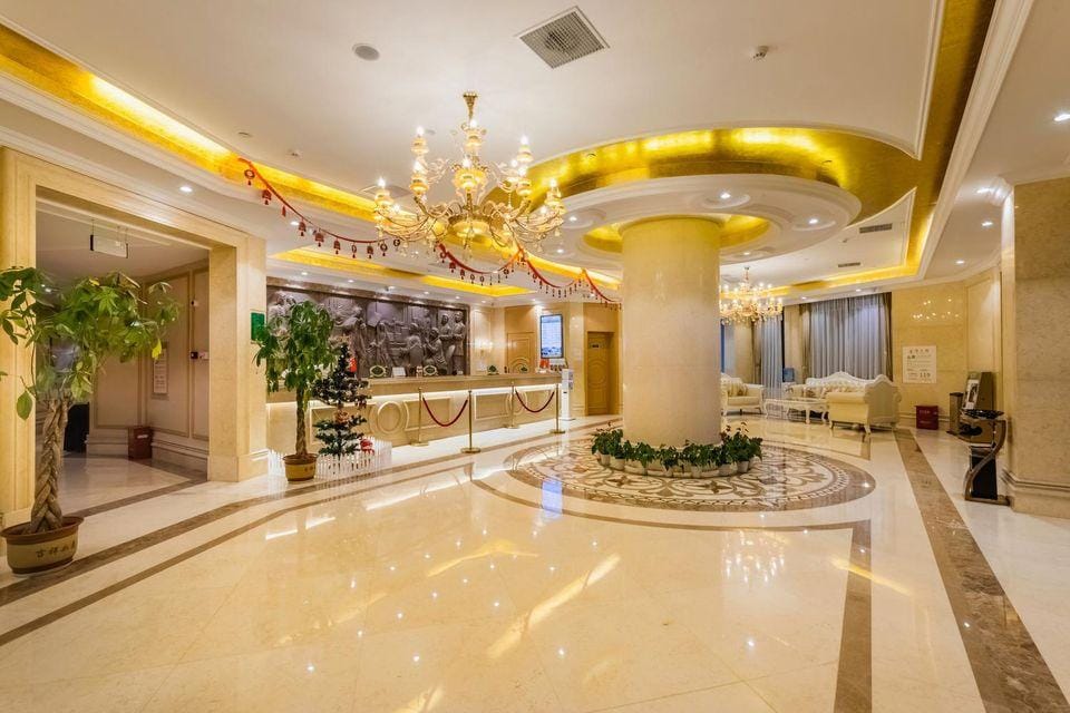 Vienna Hotel Jiangsu Nanjing Jiangning Uinversity Town Fangshan Hotel in Nanjing