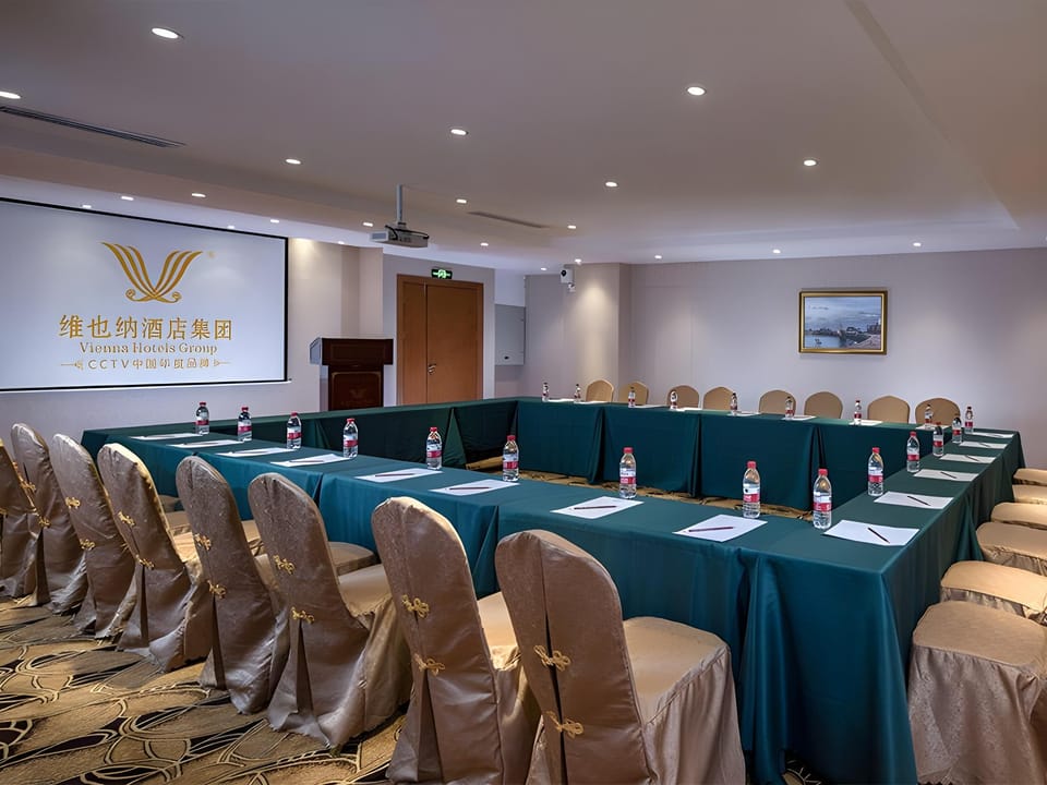 Vienna Hotel Kunming Yunda West Road Xiaodong Village Metro Station Hotel in China