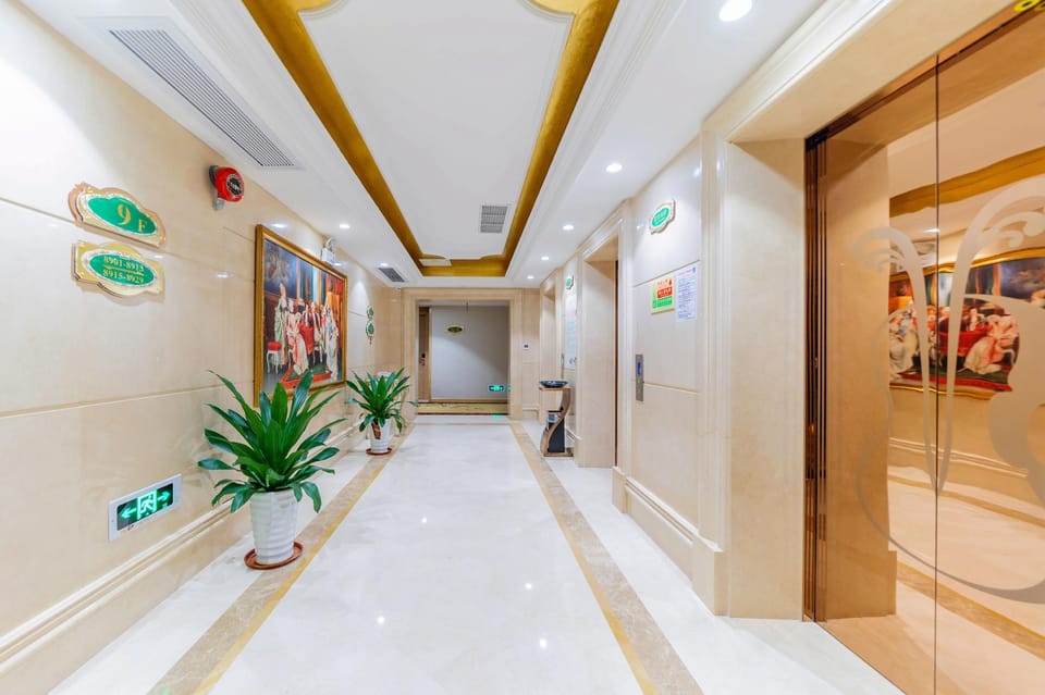 Vienna Hotel Guangdong Foshan South China Sea Jiujiang Xinji Plaza Hotel in Guangzhou