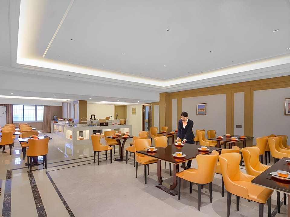 Vienna Hotel Jiangsu Xinghua Pailou Road Hotel in Jiangsu