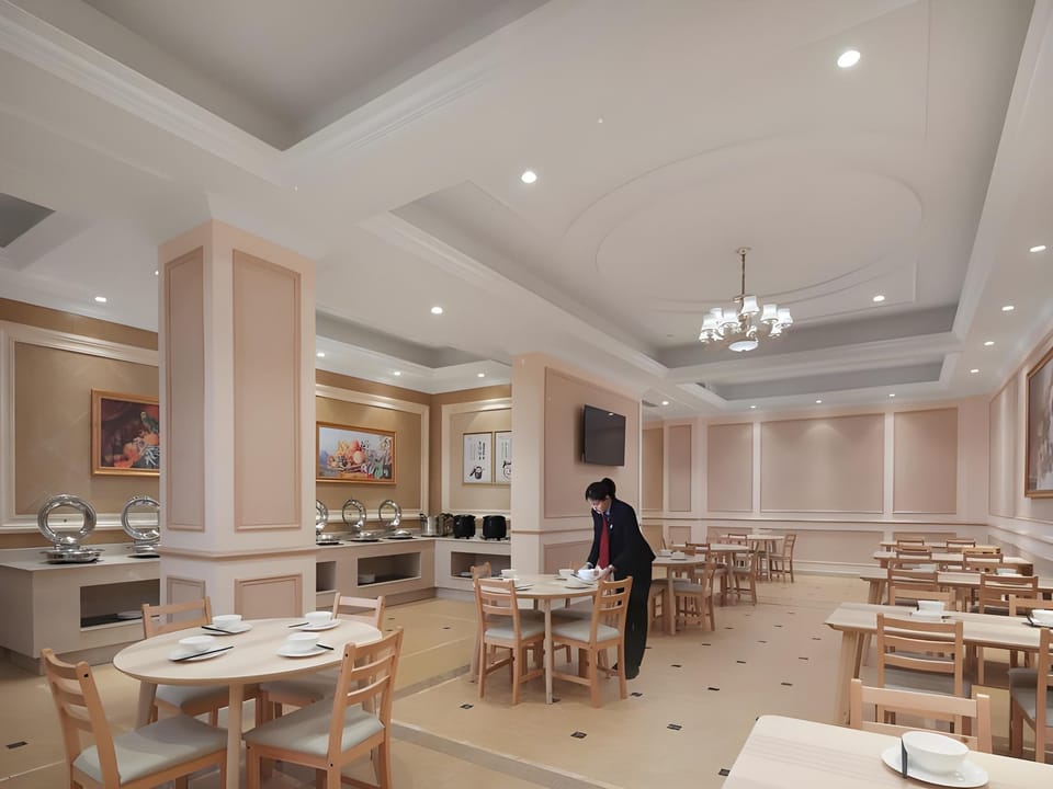 Vienna Hotel Nanjing Lishui Development Zone Jichang Road Hotel in Nanjing
