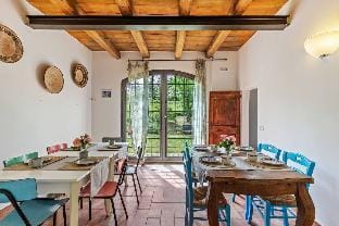 300 meter Large private historic villa absorbed by the hills with pool and garden Hotel in Umbria