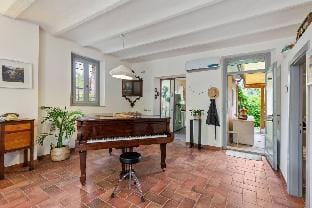 300 meter Large private historic villa absorbed by the hills with pool and garden Hotel in Umbria