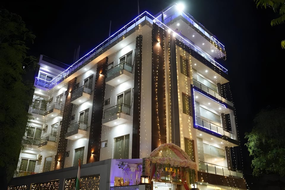 Dwelling Residency Hotel in Uttar Pradesh